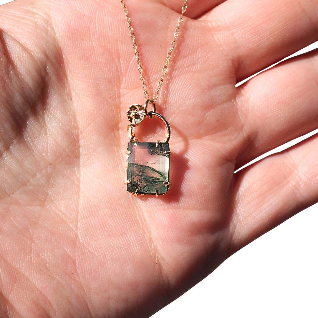 Moonflower Moss Agate Necklace | Solid 14K Yellow Gold