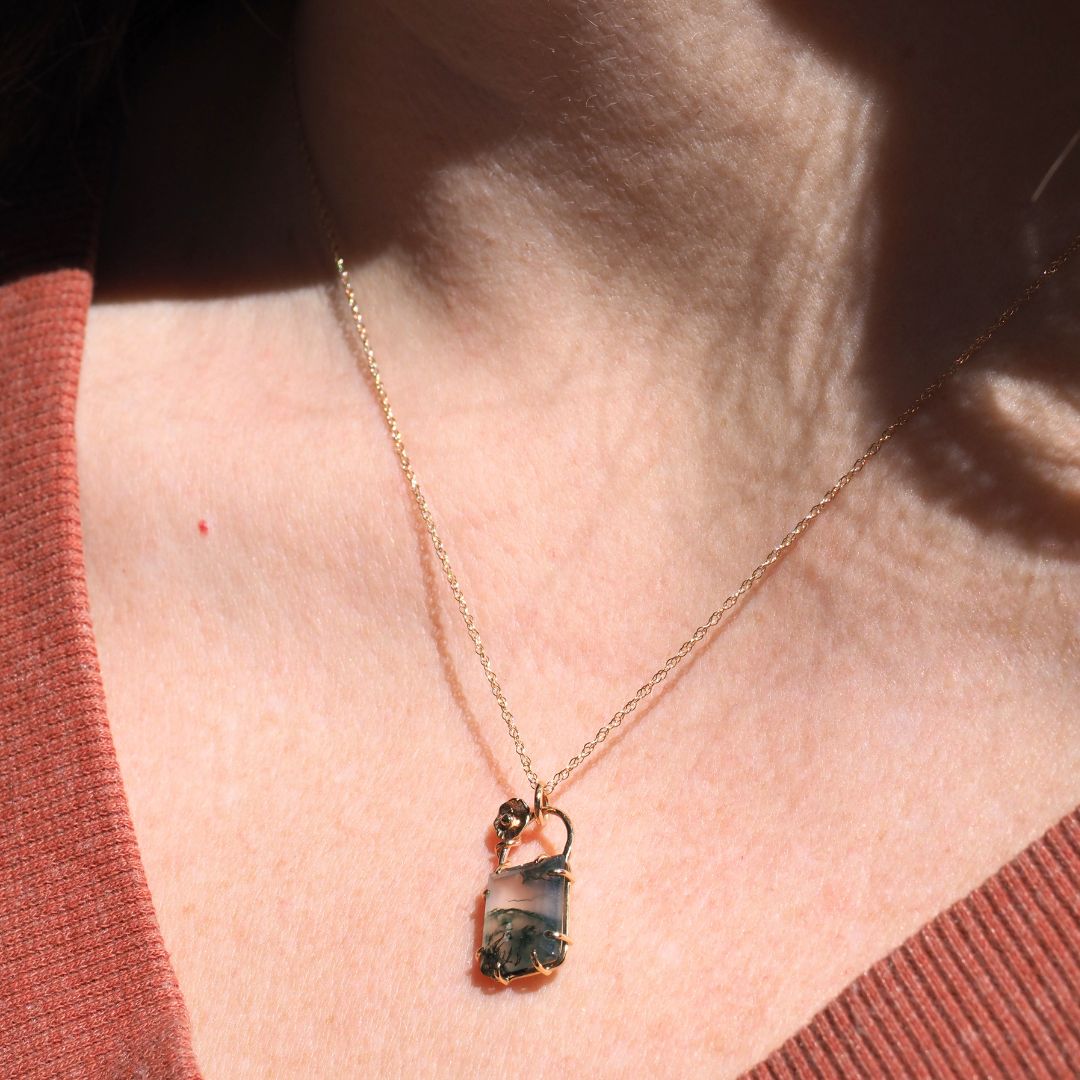 Moonflower Moss Agate Necklace | Solid 14K Yellow Gold