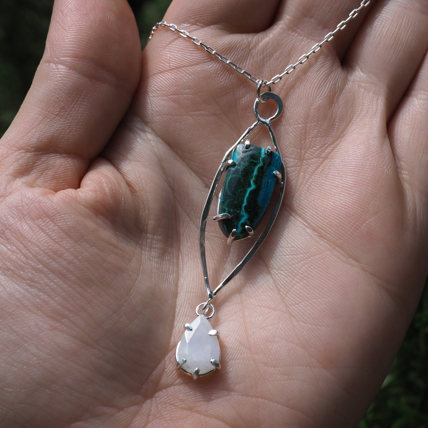 The Veil Pendant
