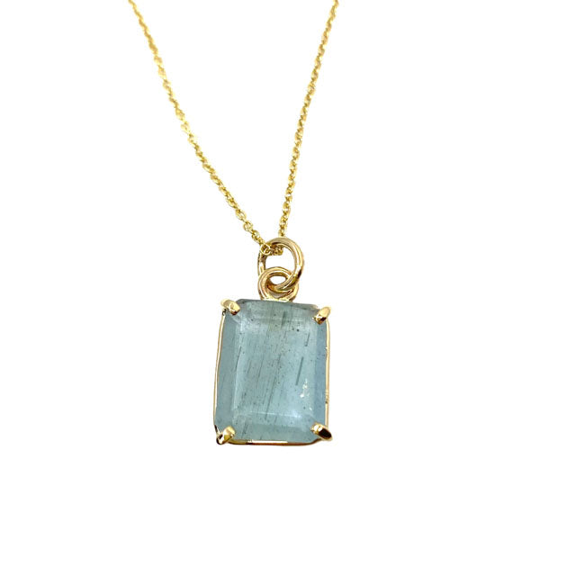 14k Aquamarine Pendant