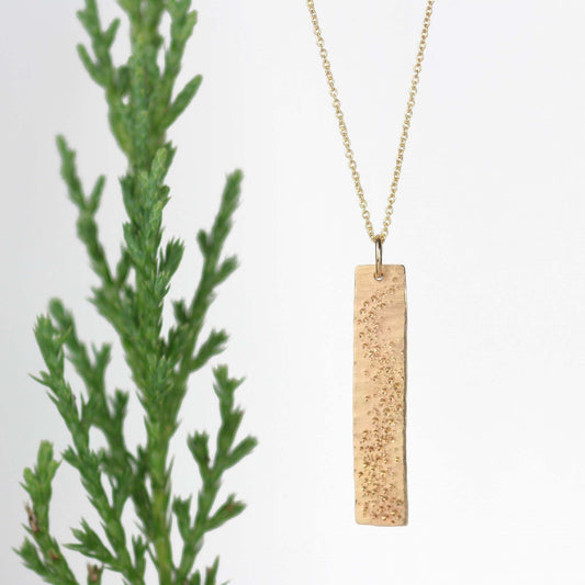 Stardust Bar Necklace 14k Yellow Gold