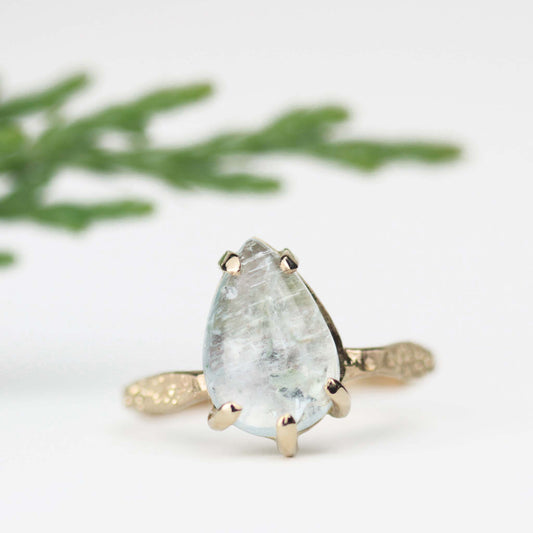 Aquamarine Stardust Ring 14k Yellow Gold