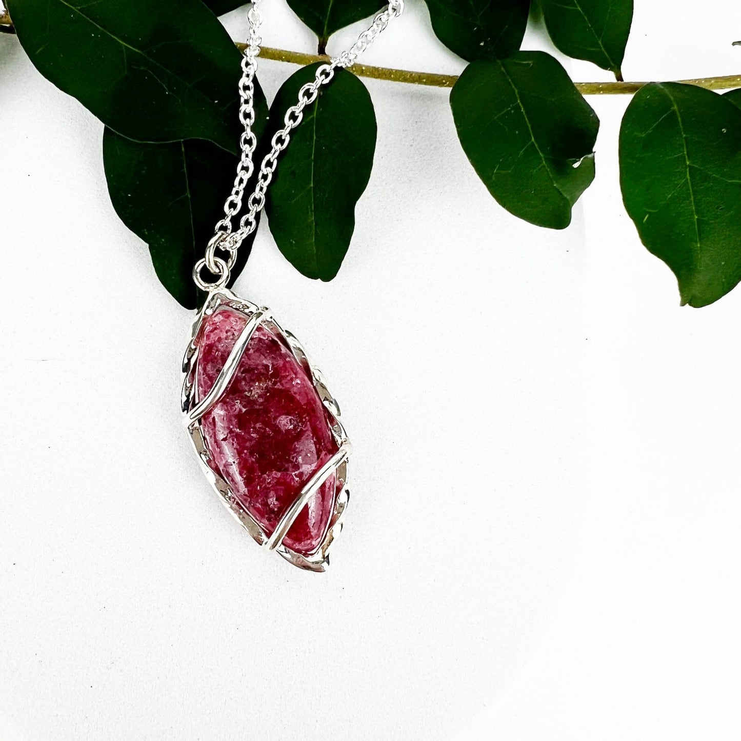 Rhodonite Winds Necklace